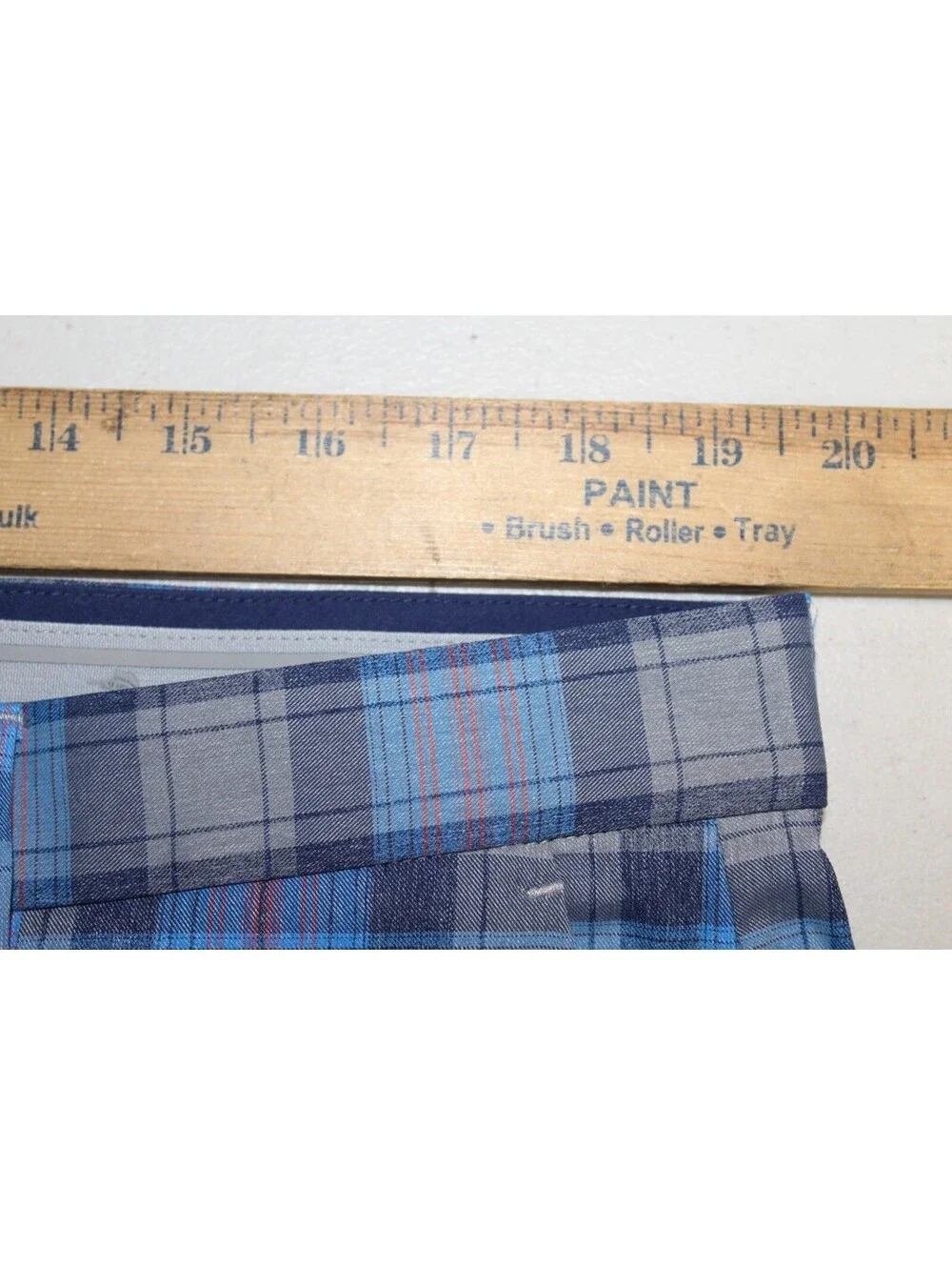Tommy Bahama Blue Gray Men's Nylon Blend Zip Pocket Plaid Golf Shorts Size 38